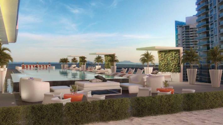 LUX Residences & Plaza, Metropolitan Area