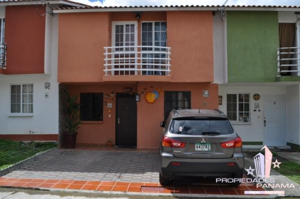 , House for sell in 24 de diciembre | P119196