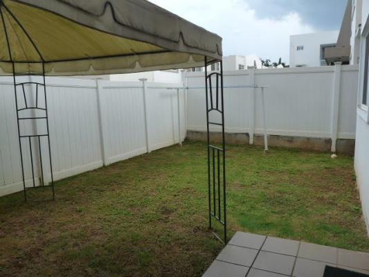 PH Everest, Rufina Alfaro