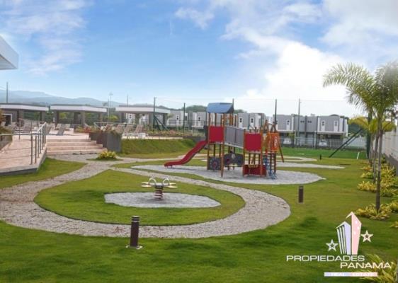 PH Everest, Rufina Alfaro