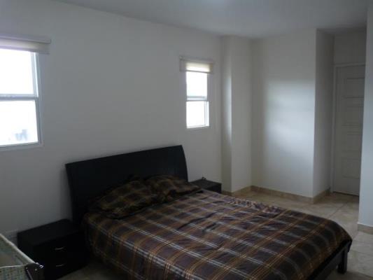 PH Everest, Rufina Alfaro