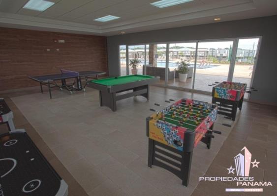 PH Everest, Rufina Alfaro