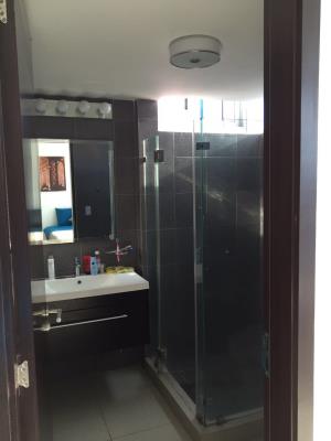 Top Towers, apartment