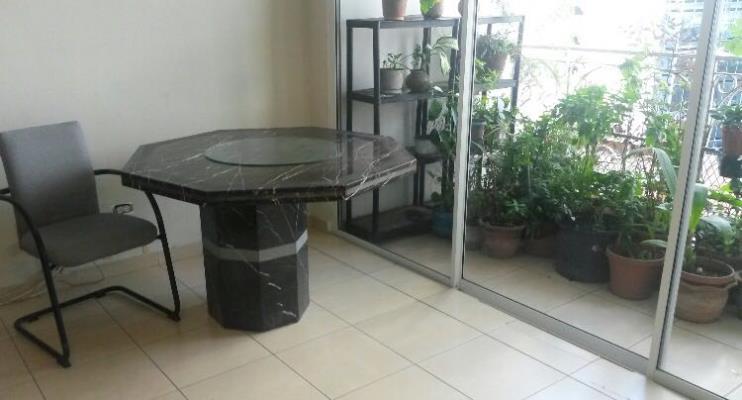 Pacific Blue, Área Metropolitana