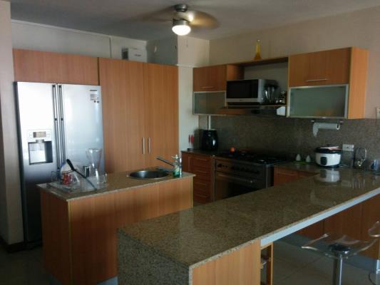 Bahia del Golf, Metropolitan Area