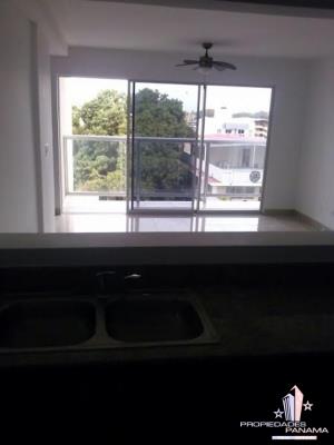 Centennial, Área Metropolitana