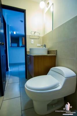 Met View Tower, apartment