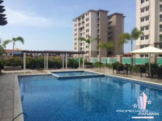 Torres de Versalles, Juan Diaz