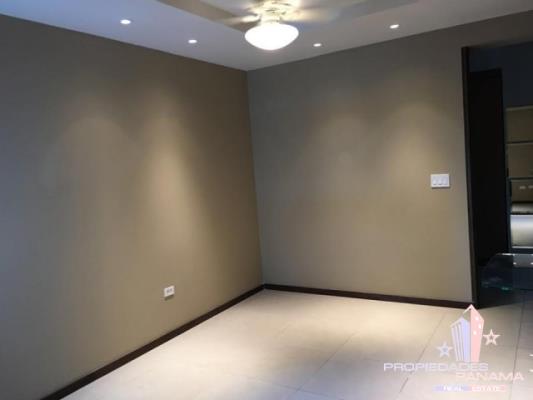 Bayside Condominium, Metropolitan Area