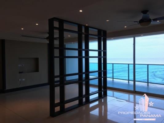 Bayside Condominium, apartment