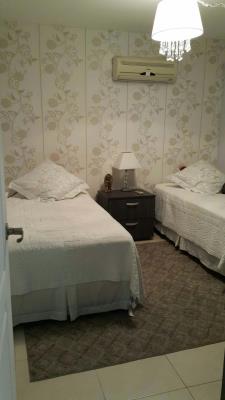 Royal Pacific, Área Metropolitana