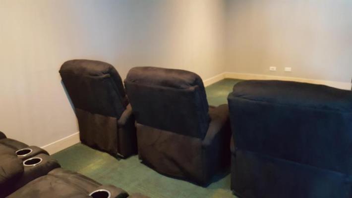 Grand Tower, Área Metropolitana