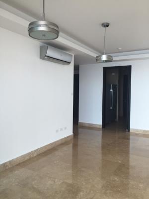 Q Tower , Área Metropolitana