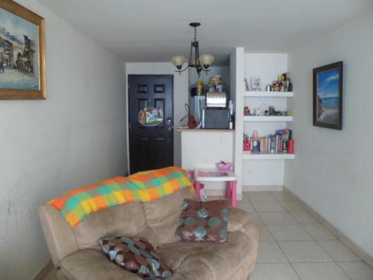 Splendor by the Park, apartment