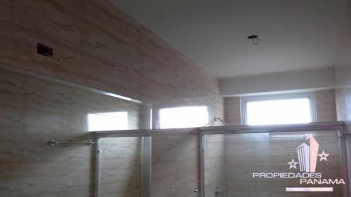 Foresta Tower, Metropolitan Area