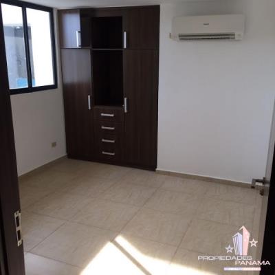 Terrazas del Rey , Amelia Denis De Icaza