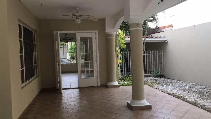 Costa Azul, Metropolitan Area