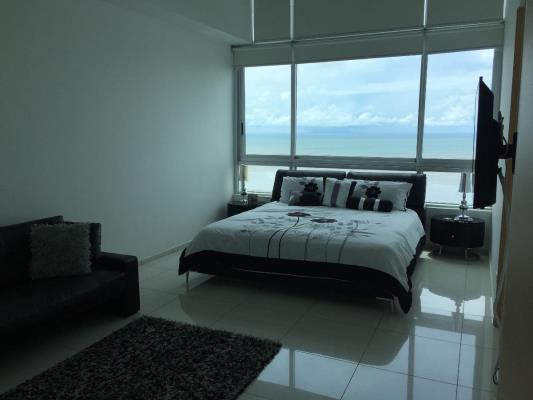 Altamar del Este, Costa del Este