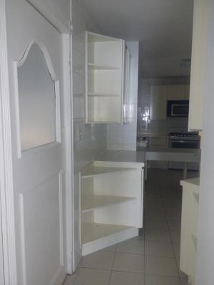 Crillon, Área Metropolitana