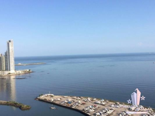 Yacht Club, Avenida Balboa