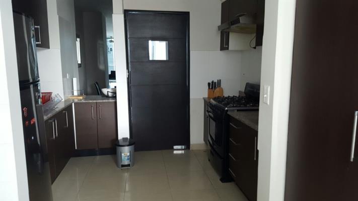 Condominio Galeria Uno, Metropolitan Area