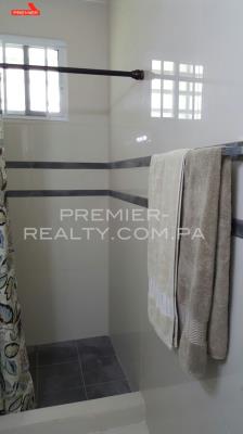 THE VILLAGE RESIDENCES, casa