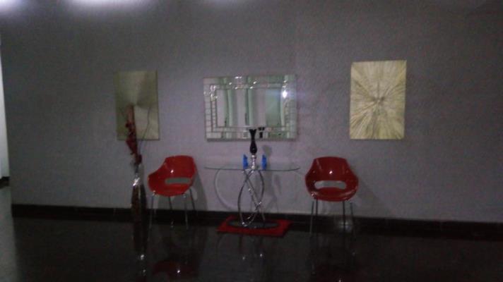 Moon Tower, Área Metropolitana