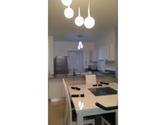 Waters on the bay, Metropolitan Area