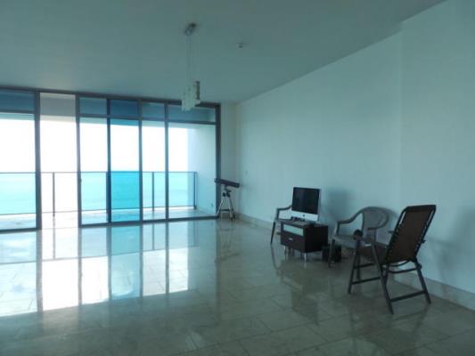 Grand Tower, Punta Pacifica