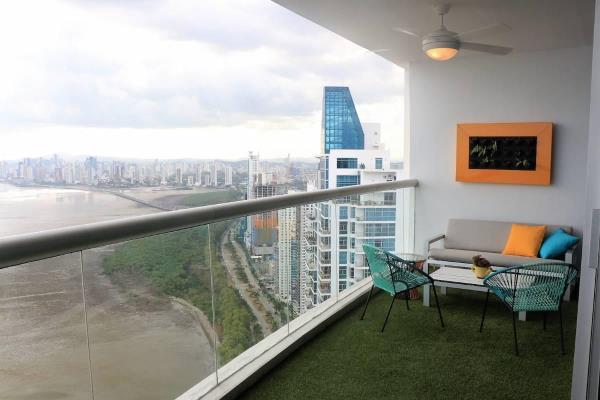 Pearl at the Sea, Área Metropolitana