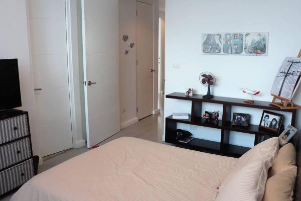 Pearl at the Sea, Área Metropolitana