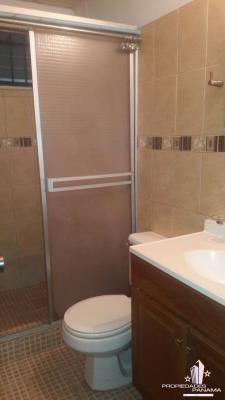 , House for rent in 24 de diciembre | P237160