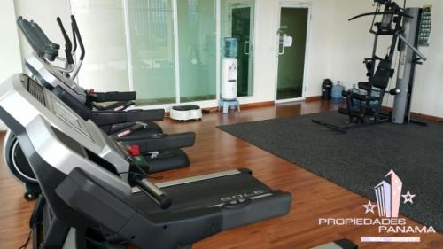 Royal Pacific, Área Metropolitana