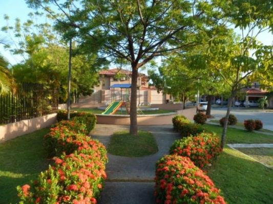 Residencial Versalles, house