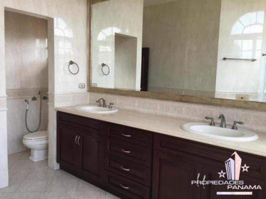 Costa de Las Perlas, house