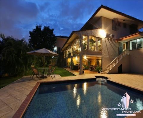 , Casa en venta en Pueblo Nuevo | P250572