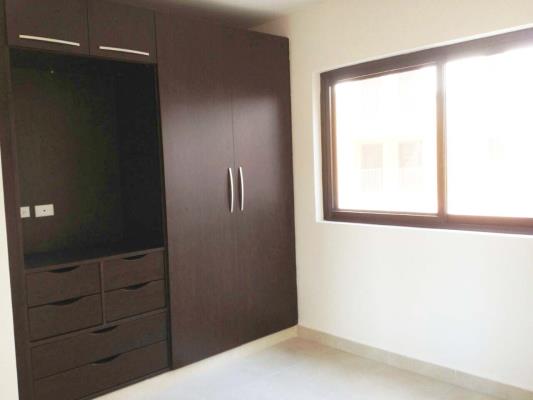 Embassy Club Courtyard, Ancón