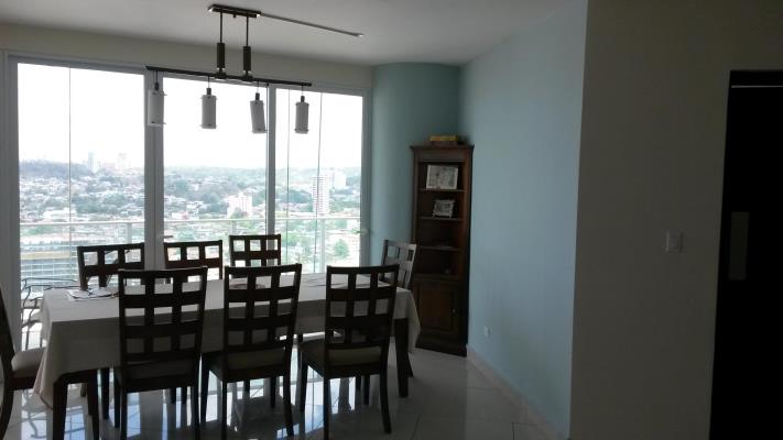 Highland View, Área Metropolitana