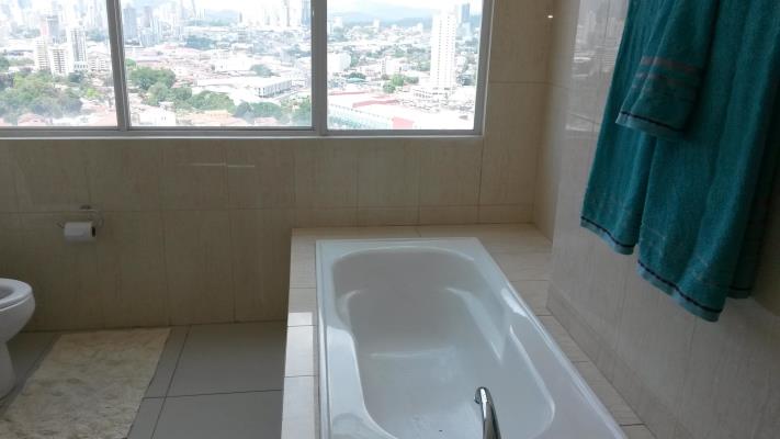 Highland View, Área Metropolitana