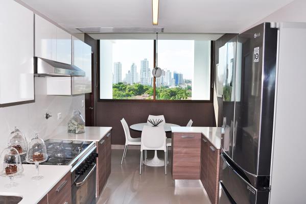 Dal Mare, Metropolitan Area