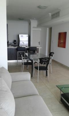 H2O on the ocean, apartamento