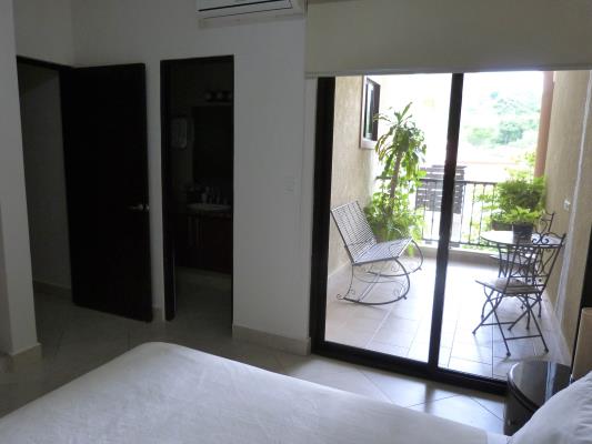 Embassy Club Garden, Ancón