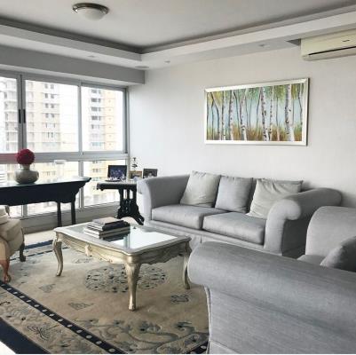 Vision Tower, apartment