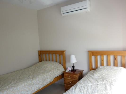 44 & PARK, Bella Vista