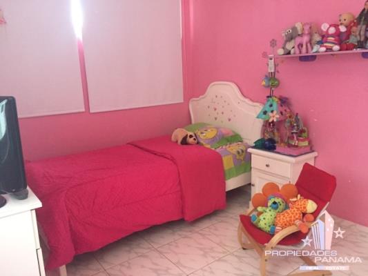 Parque Lindo II, Parque Lefevre