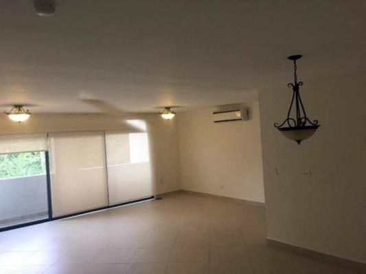 Embassy Club Courtyard, Ancon