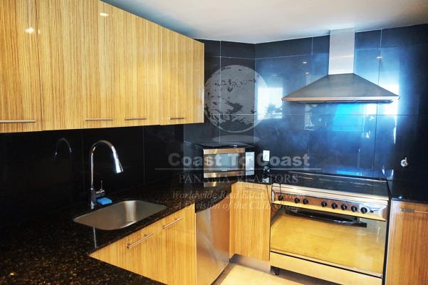 Sky Residences, Avenida Balboa