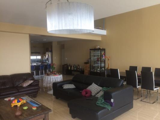 H2O on the ocean, Avenida Balboa