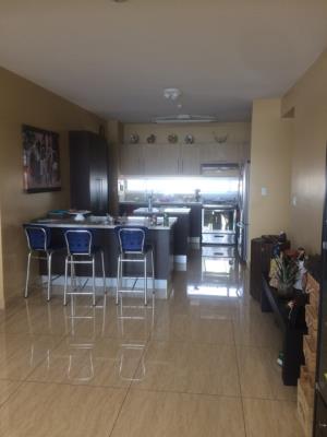 H2O on the ocean, apartamento