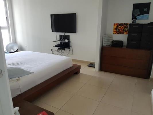 Oasis on the Bay, apartment